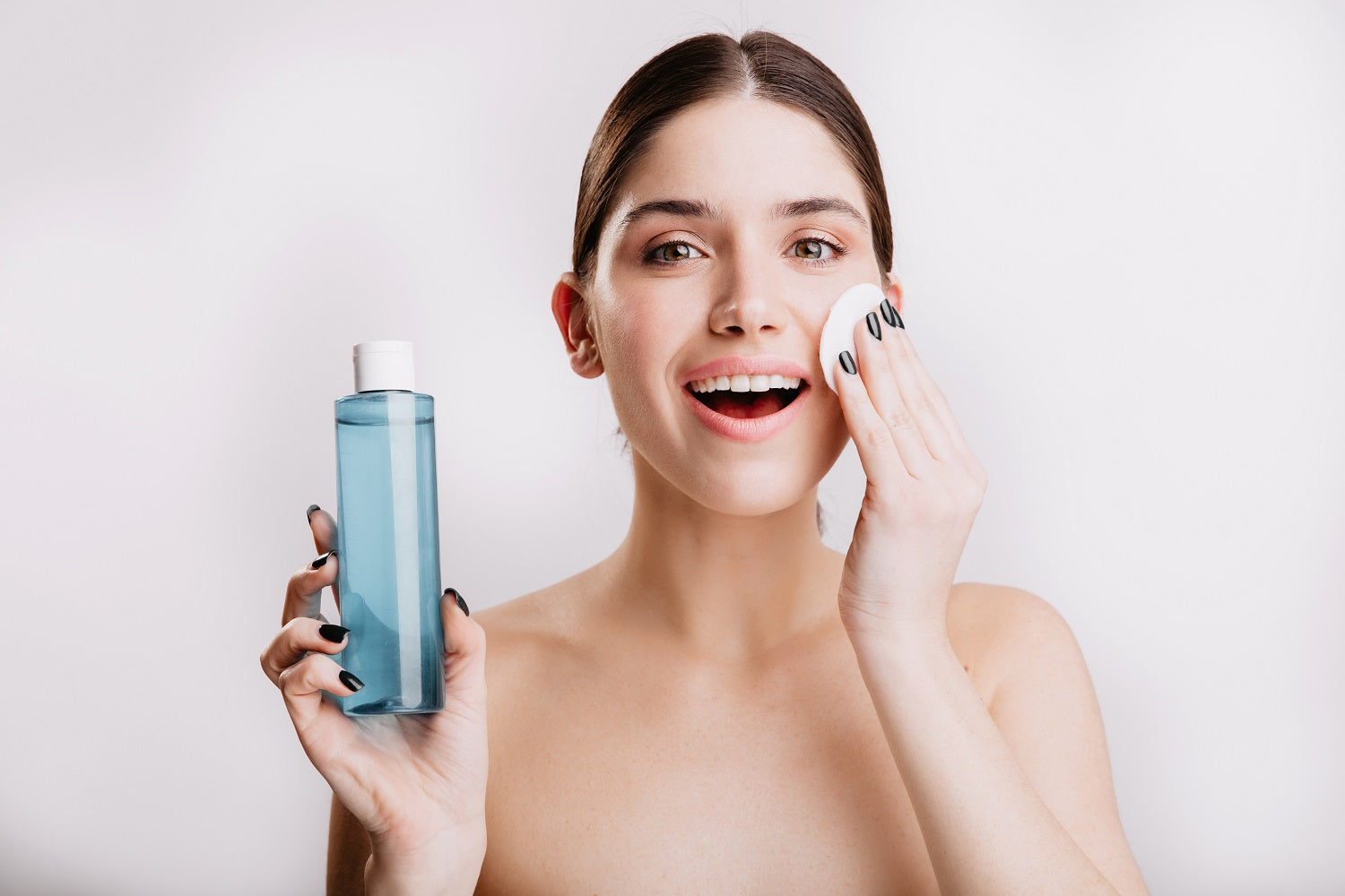 Know About Usage & Benefits of Natural Face Toner